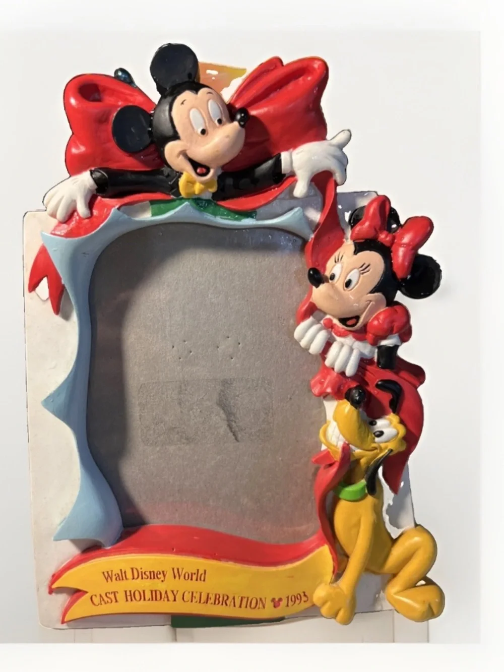 Walt Disney world Cast Member Picture Frame 1993 Mickey, Minni , Pluto